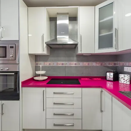 Charming 2-bedroom In *