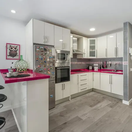 Charming 2-bedroom In Apartmán Puerto de Santiago (Tenerife)